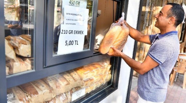 İzmir'de ekmek 5 lira