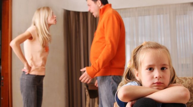 Ebeveynler çocuktan gizlice ayrılmamalı