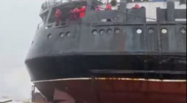 Karaya oturan gemideki tüm personel tahliye edildi