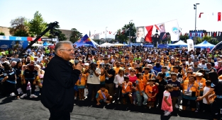 Başkan Büyükkılıç: ''Örnek projeler 2024 yılında da devam edecek''