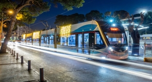 İzmir Büyükşehir Belediyesi'nde yılbaşı hazırlıkları tamamlandı