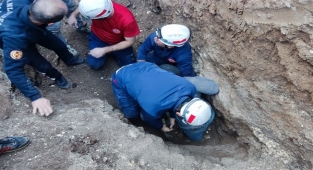 Şanlıurfa'da göçük altında kalan işçi kurtarıldı