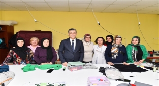 4 bin 200 Esenyurtlu hem meslek hem iş sahibi oldu