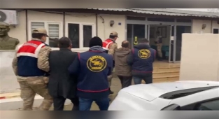 Şanlıurfa'da aranan 2 firari hükümlü yakalandı