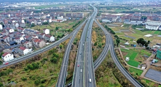 Çin'in ulaşımda sabit varlık yatırımı 2023'te 3 trilyon yuanı aştı