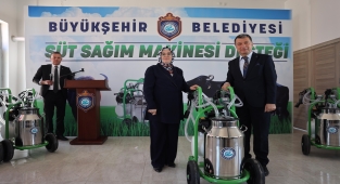 Eskişehir'den üreticilere süt sağım makinesi desteği