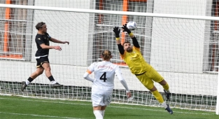 Nilüfer Futbol Spor Kulübü, Bandırma Etispor’u yendi