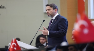 Bakan Bayraktar: Karadeniz’de 3 lokasyonda aramaları hızlandıracağız