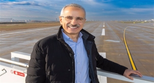 Bakan Uraloğlu, Vakfıkebir ve Çarşıbaşı'nda seçim irtibat bürosu açılışını yaptı