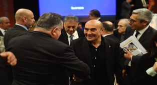 Başkan Soyer, İzmir Vakfı’nın Genel Kurulu’na katıldı