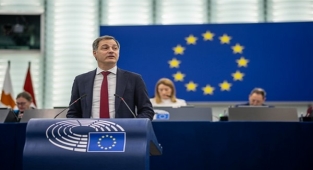 De Croo, Papalık nuncio'su ile Piskopos Roger Vangheluwe konusunda görüştü