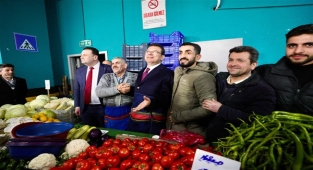 İmamoğlu, Bağcılar'da semt pazarını ziyaret etti