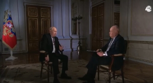 Putin: Finlandiya ve İsveç'in NATO'ya katılımı anlamsız bir adım
