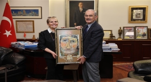 Serpil Akyıl, Başkan Büyükerşen’i ziyaret etti