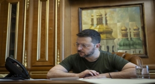 Zelenski, , Avrupa Konseyi Başkanı Michel ile telefonda görüştü