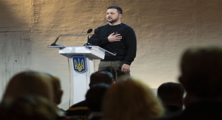 Zelenski: Mariupol'un dehşeti asla unutulmamalı
