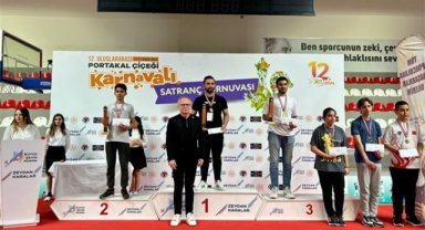 18 ilden 400 satranç sporcusu Adana'da yarıştı