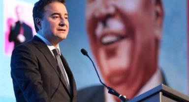 Babacan: DEVA, bu ayrıştırıcı siyaset dönemini kapatmak için burada