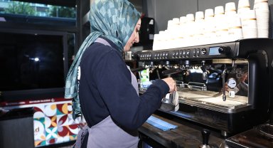 Bağcılar Belediyesi’ne bağlı Bağ-Kafe’de kursiyerler işe başladı