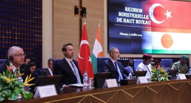 Bakan Güler, Nijer Başbakanı Zeine ile ortak çalışma toplantısına katıldı