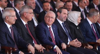 Bakanlar Bayraktar, Uraloğlu ve Göktaş, Barış ve Özgürlük Bayramı Resmi Töreni’ne katıldı