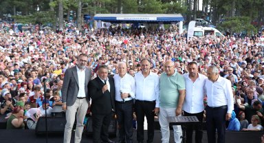 Başkan Bozbey: Ülkesi için bir çivi çakmış olan herkesi alkışlarız ve alnından öperiz