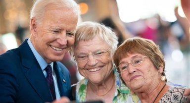 Beyaz Saray: Başkan Biden döneminde 900 binden fazla kişinin çıraklık programlarına girdi