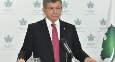 Davutoğlu: Mülakat gidecek, liyakat gelecek