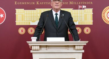 Dervişoğlu, İzmir yangınında hayatını kaybeden vatandaşların ailelerine başsağlığı diledi