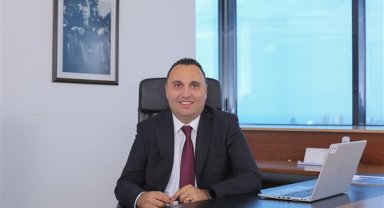 EasyE4 kontrol röleleri için yeni bulut bağlantı ve web düzenleme özellikleri