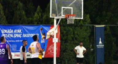 İzmir'de 3x3 Streetball İzmir Cup 2024’ün ilk etabı yapıldı