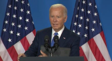 Jeffries: Biden ile Demokrat milletvekillerinin ileriye dönük görüşlerini paylaştım