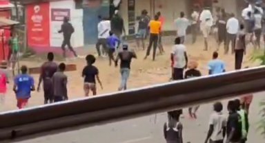 Kenya Devlet Başkanı kabineyi görevden aldı