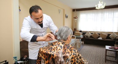 Küçükçekmece Belediyesi, son 6 ayda 736 haneyi 2 bin 350 kez ziyaret etti