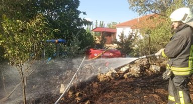Muğla’da tankerlerle yangınların büyümesi önlendi