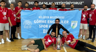 Nilüfer BUGES, B2-B3 Futsal 1 Ligi'nde şampiyon oldu