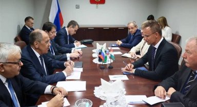 Rusya Dışişleri Bakanı Lavrov, Macaristan Dışişleri Bakanı Szijjarto ile görüştü