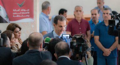 Suriye halkı Pazartesi günü yeni parlamento üyelerinin seçimi için oy kullandı