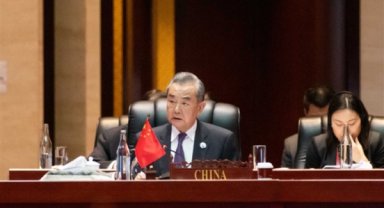 Wang Yi: Zıtlaşma ve çatışmayı kışkırtma girişimleri bölgenin barışını baltalıyor
