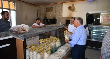 Başkan Büyükkılıç, Felahiye'de vatandaş ve esnafla buluştu