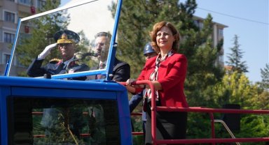 Başkan Ünlüce: Eskişehir'imizin ve tüm ulusumuzun 30 Ağustos Zafer Bayramı kutlu olsun