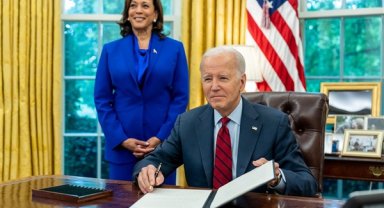Beyaz Saray: Biden-Harris Yönetimi aşırı doz salgınında hayatını kaybedenleri anıyor