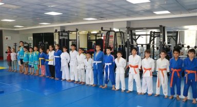 Haliliye'de gençler judo kursu ile hakimiyet ve konsantre yeteneklerini geliştiriyor