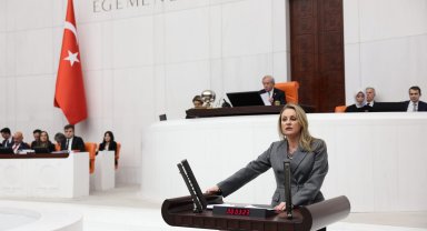 İzmir Milletvekili Ösen, usulsüzlük iddialarını Bakan Ersoy'a sordu