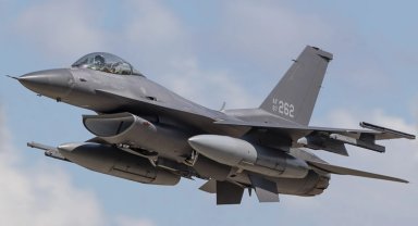 Ukrayna'nın F-16 savaş uçağı düştü, pilotu öldü