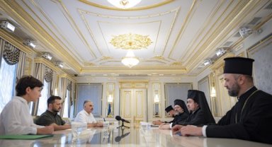 Zelenski: Kilise'nin karşılaştığı zorlukların üstesinden gelmek için çalışıyoruz