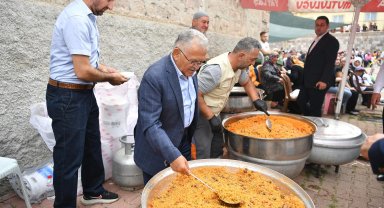 Akar ve Büyükkılıç, Geleneksel Pilav Şenliği Buluşması'na katıldı