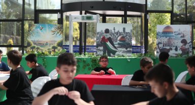 Bağcılar’da çocuklar, Gazze’deki zeytin ağacı katliamına tepki gösterdi