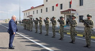 Bakan Güler, Bayburt’ta konuşlu 17’nci Komando Tugay Komutan Yardımcılığını ziyaret etti