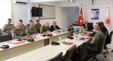 Bakan Güler: Terör örgütüne darbe vurmayı sürdüreceğiz